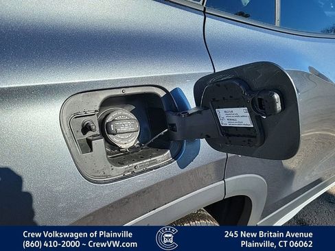 New 2026 Volkswagen Tiguan SE image 32