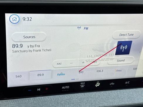 New 2026 Ford Maverick XLT image 25
