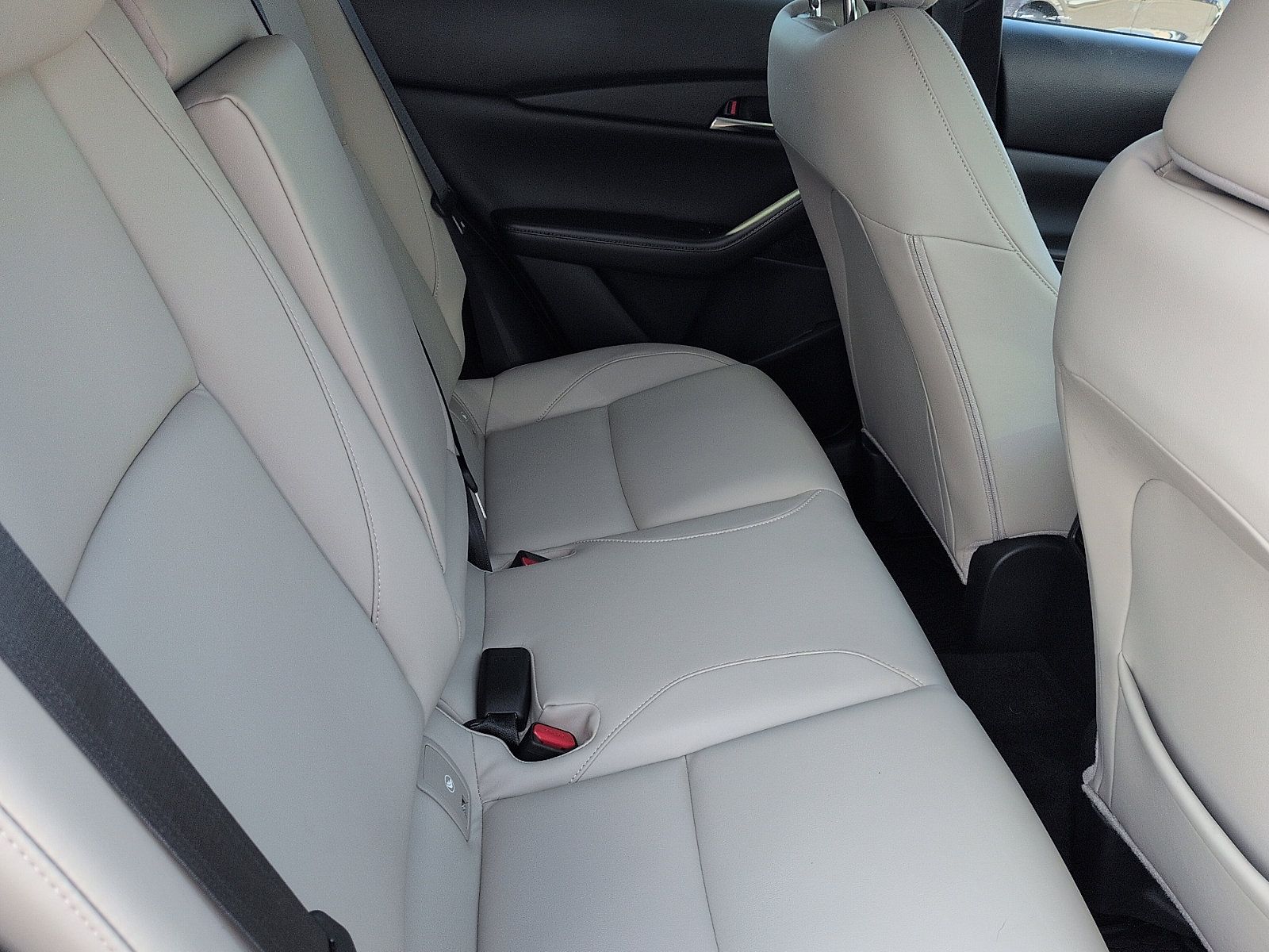 Used 2024 MAZDA CX-30 AWD 2.5 S w/ Preferred Package image 8