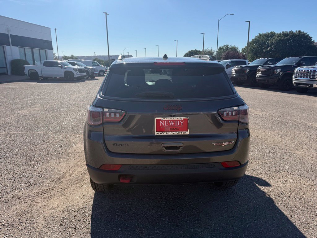 Used 2019 Jeep Compass Trailhawk w/ Leather Interior Group AWD/4WD image 6