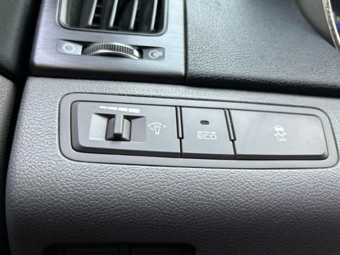 Used 2012 Hyundai Sonata GLS FWD image 17
