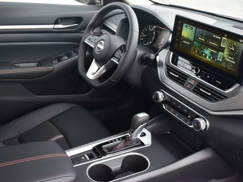 New 2026 Nissan Altima 2.5 SR AWD/4WD image 14