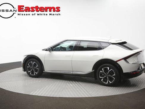 Used 2022 Kia EV6 Wind RWD image 65