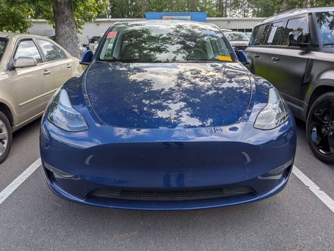 Used 2023 Tesla Model Y Long Range AWD/4WD image 6
