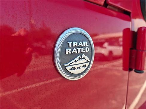 Used 2014 Jeep Wrangler Unlimited Rubicon w/ Connectivity Group AWD/4WD image 16