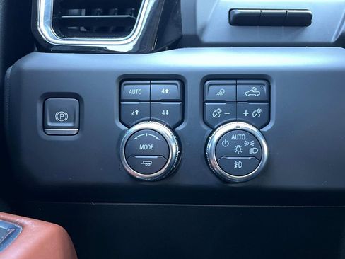 Used 2023 GMC Sierra 1500 Denali Ultimate image 46