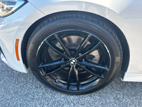 Used 2021 BMW 330i xDrive Sedan w/ M Sport Package AWD/4WD image 36