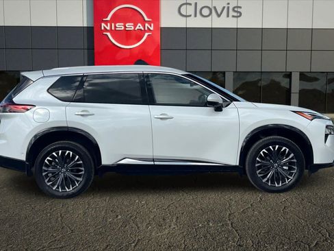 New 2026 Nissan Rogue Platinum image 9