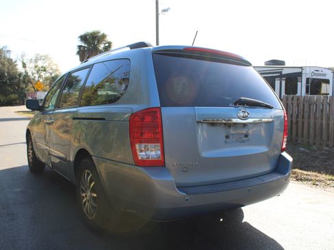 Used 2012 Kia Sedona EX image 2