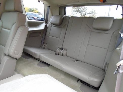 Used 2018 GMC Yukon SLT w/ Open Road Package image 11