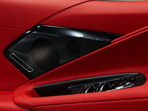 Used 2024 Chevrolet Corvette Stingray Premium Conv w/ Z51 Performance Package image 27