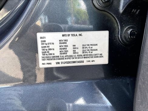 Used 2021 Tesla Model Y Long Range AWD/4WD image 30