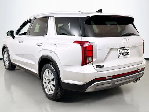 Used 2025 Hyundai Palisade SEL FWD image 6