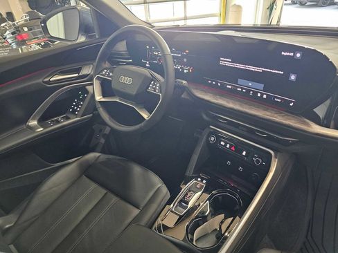 New 2025 Audi Q5 Premium image 10