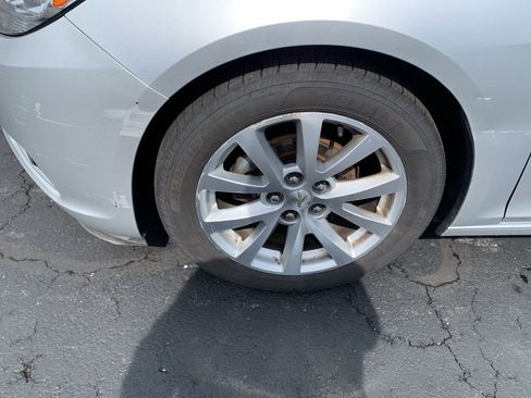 Used 2016 Chevrolet Malibu LTZ image 9