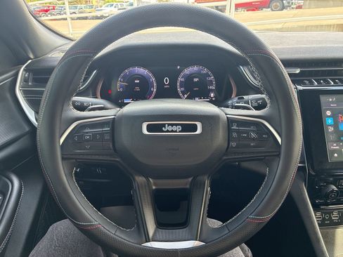Used 2023 Jeep Grand Cherokee L Altitude AWD/4WD image 26