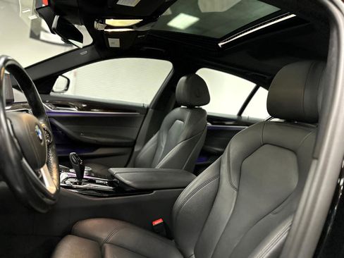 Used 2019 BMW 530e xDrive 530e xDrive iPerformance image 16