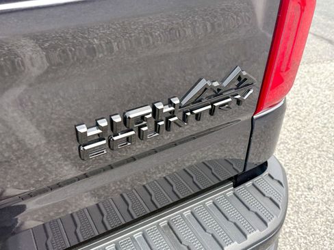 Certified 2023 Chevrolet Silverado 1500 High Country w/ High Country Premium Package AWD/4WD image 12