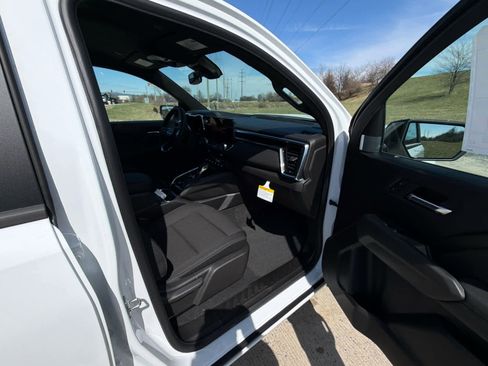 New 2026 GMC Canyon Elevation image 18