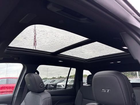 New 2026 Buick Enclave Sport Touring w/ Power Package FWD image 5