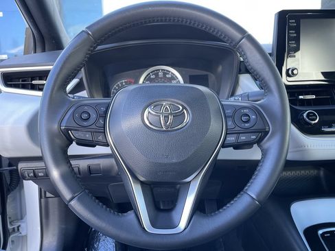 Used 2022 Toyota Corolla SE FWD image 5