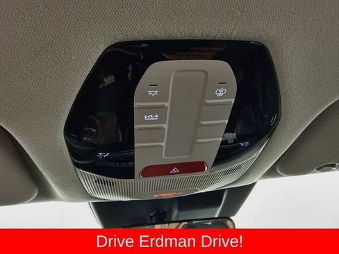 Used 2025 Kia K4 FWD image 17