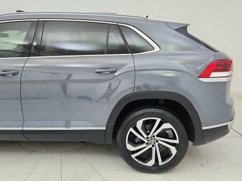Used 2020 Volkswagen Atlas Cross Sport SEL Premium image 10