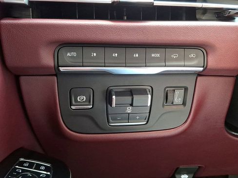 Used 2025 Cadillac Escalade Sport w/ Touring Package AWD/4WD image 26