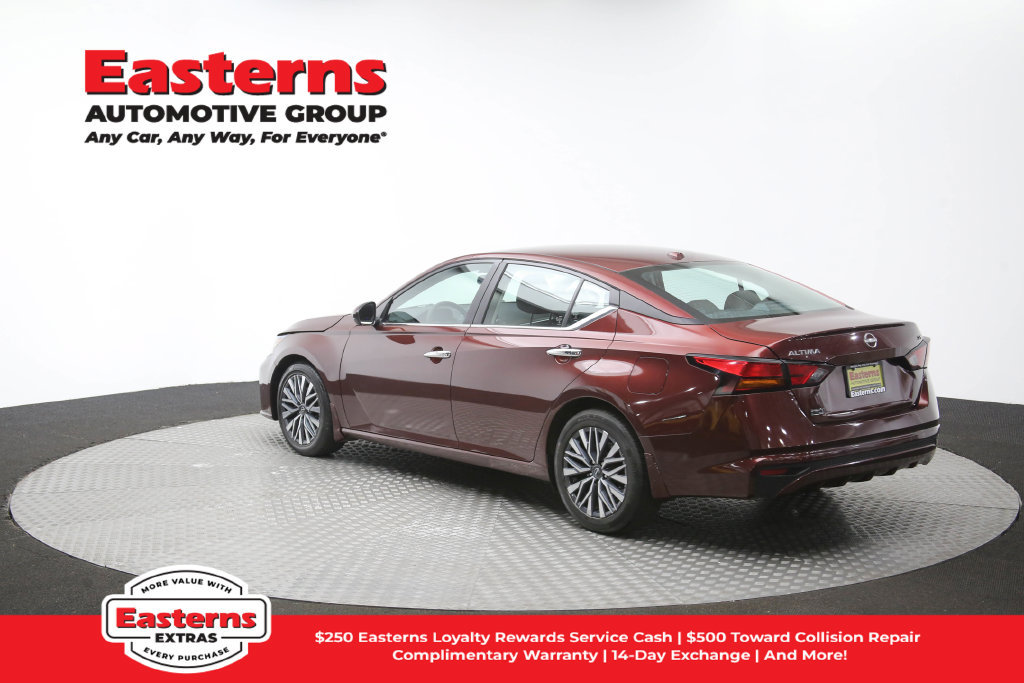 Used 2023 Nissan Altima 2.5 SV FWD image 64