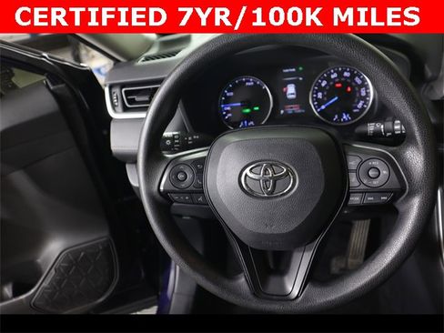 Used 2020 Toyota RAV4 XLE image 19