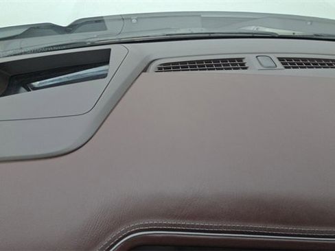 Used 2025 GMC Sierra 2500 Denali w/ Technology Package image 9