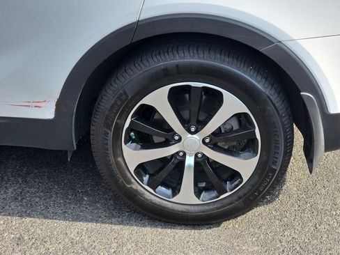 Used 2016 Kia Sorento EX AWD/4WD image 32