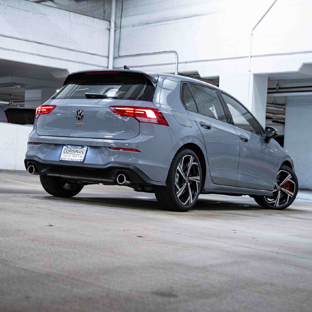 New 2026 Volkswagen GTI SE FWD image 6