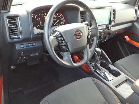 Used 2023 Nissan Frontier PRO-4X w/ Technology Package AWD/4WD image 17