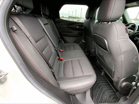 Used 2021 Chevrolet TrailBlazer RS w/ Convenience Package FWD image 19