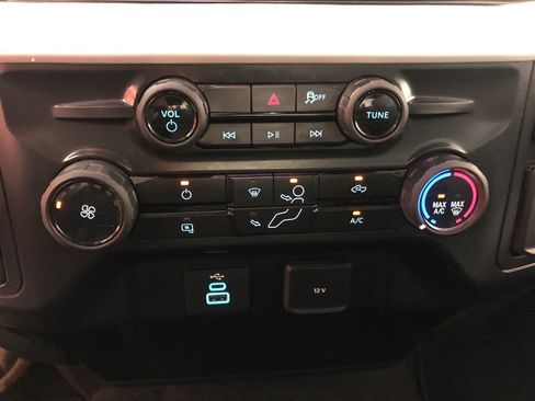 Certified 2025 Ford F350 XLT AWD/4WD image 10
