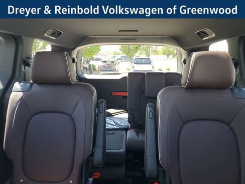 New 2025 Volkswagen ID. Buzz Pro S Plus image 38