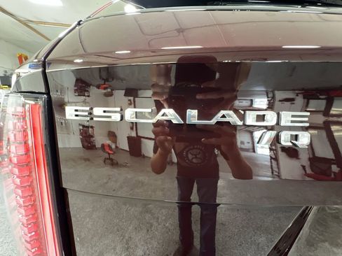 New 2025 Cadillac Escalade IQ Sport 2 image 32