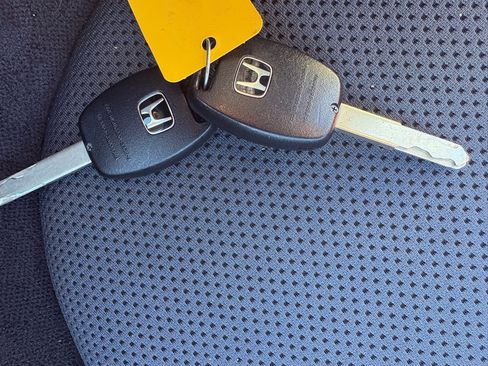 Used 2007 Honda Fit Sport image 36