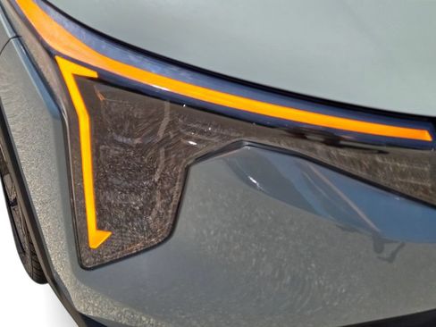Certified 2025 Kia K4 GT-Line Turbo FWD image 4