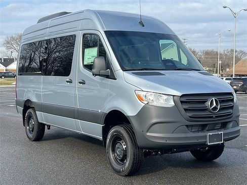 New 2025 Mercedes-Benz Sprinter 2500 image 9