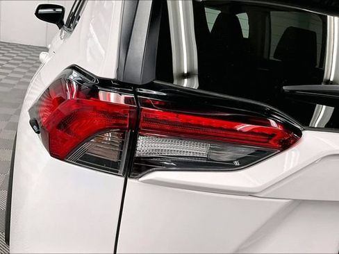 Used 2025 Toyota RAV4 XLE w/ Convenience Package AWD/4WD image 35