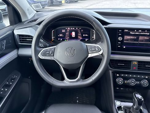 Certified 2022 Volkswagen Taos SEL image 13