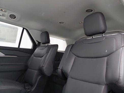 New 2026 Ford Explorer Active w/ Active Comfort Package image 13