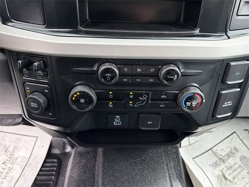 Used 2023 Ford F350 XLT image 21