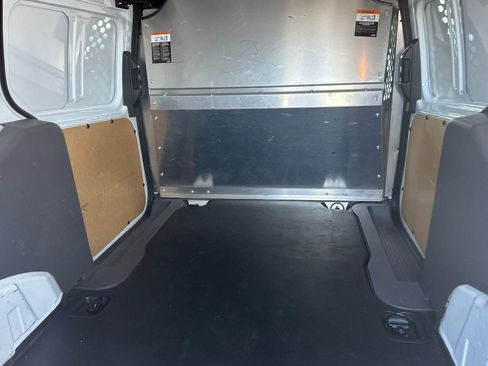 Used 2023 Ford Transit Connect XL FWD image 15
