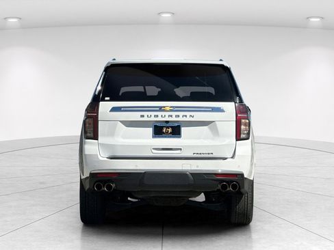 Used 2023 Chevrolet Suburban Premier AWD/4WD image 5