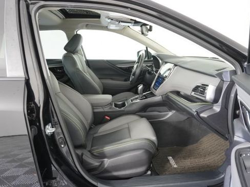Certified 2025 Subaru Outback Onyx Edition AWD/4WD image 40
