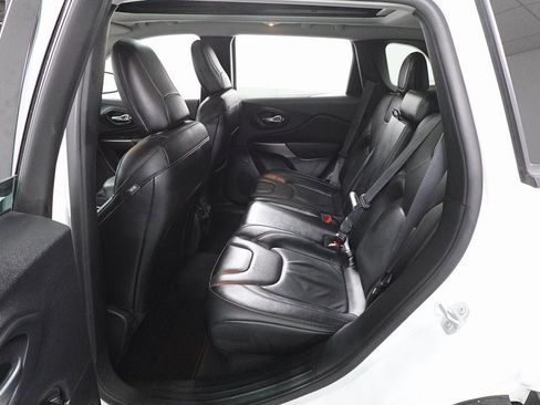 Used 2022 Jeep Cherokee Limited image 24