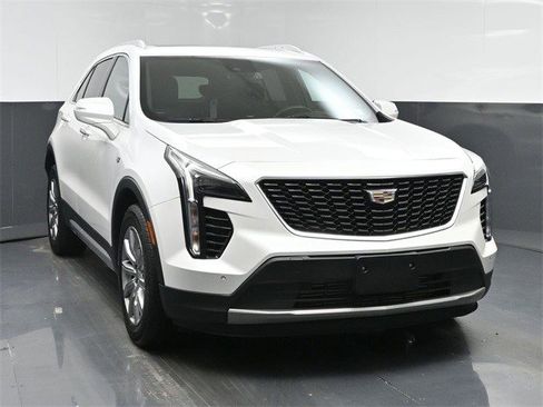 Certified 2023 Cadillac XT4 Premium Luxury w/ Cold Weather Package image 1